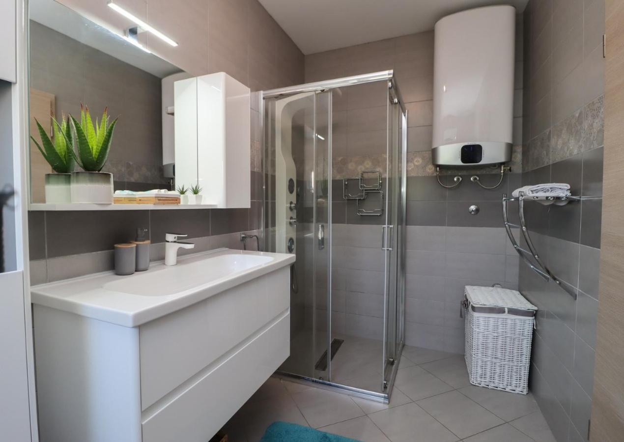 Family Apartment Crikvenica Exterior photo